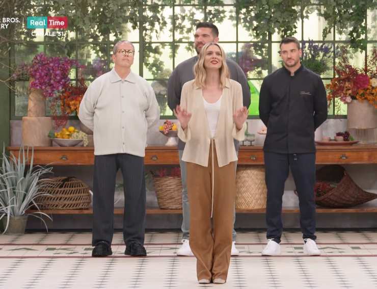 brenda lodigiani avanti ai tre giudici di Bake Off Italia