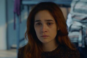Selin di Tradimento con espressione affranta
