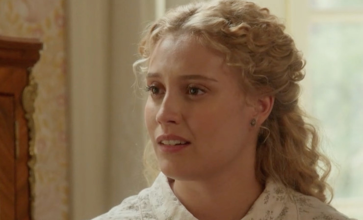 Jana de la promessa con le lacrime agli occhi