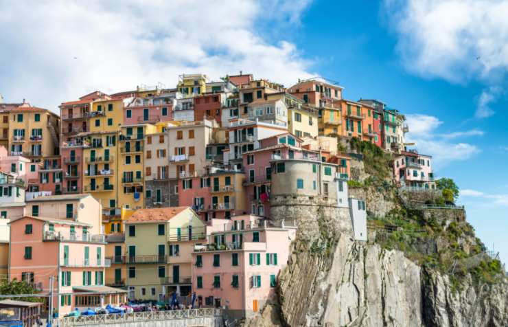 il piccolo borgo di Manarola, in Liguria