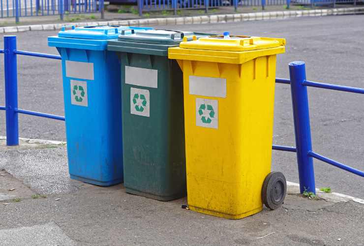 cassonetti della spazzatura