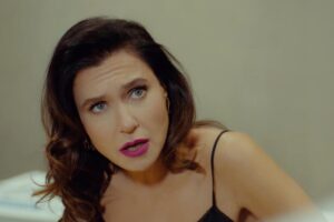 Ender di Forbidden Fruit che parla con espressione sconvolta