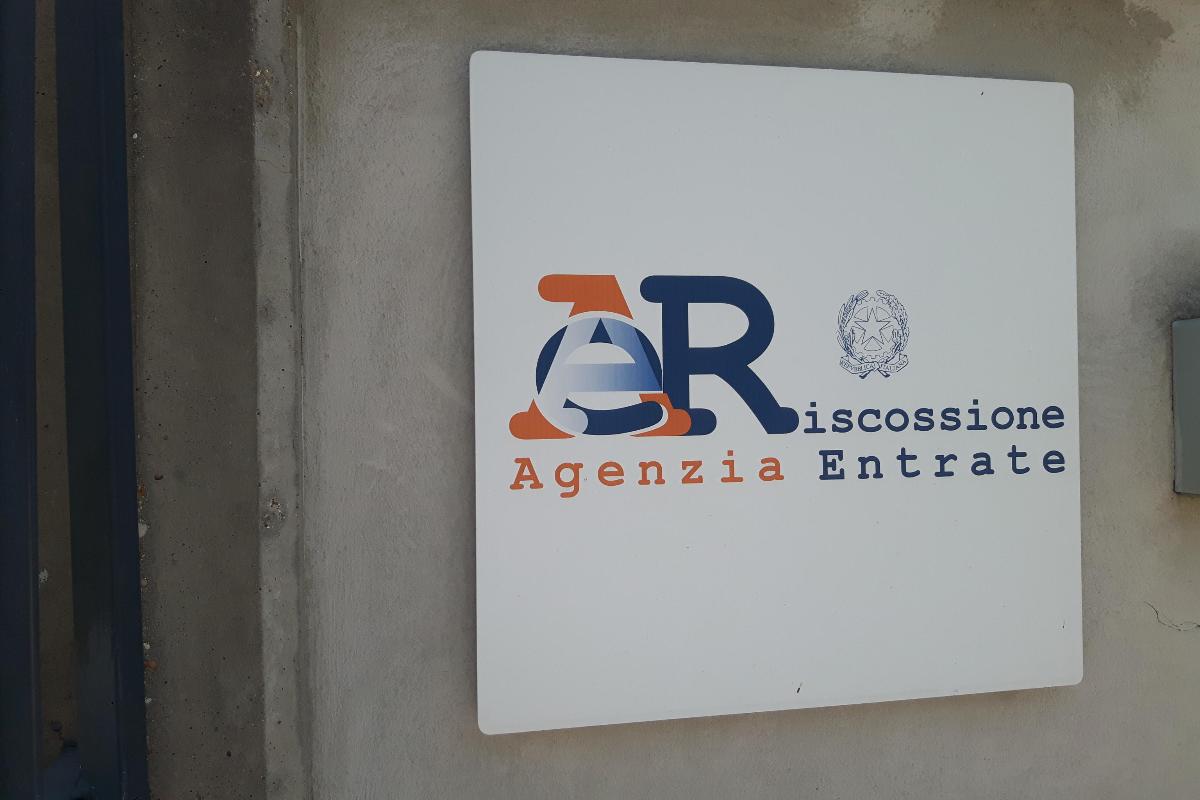 cartello Agenzia delle Entrate